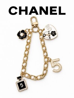 Number 5 Gold tone chain bag charm